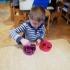 Praca z pomocami Montessori w grupie III (galeria: 4)