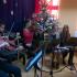 Wigilijne kolędowanie z udziałem zespołu muzycznego  „Słupska Sinfonietta”. (galeria: 3)