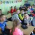 ,,Słoneczka" i ,,Stokrotki" w szkole. (galeria: 16)