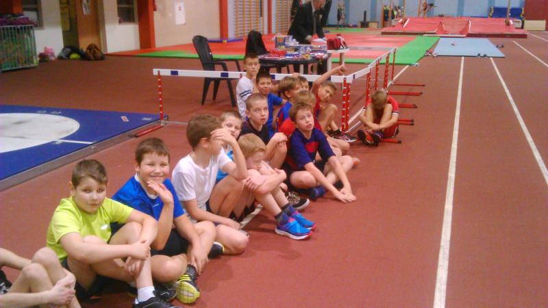 Mityng Lekkoatletyczny klas IV z okazji Święta Niepodległości
