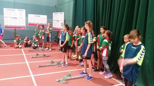 Mityng Lekkoatletyczny dla Klas IV Szkół Podstawowych z okazji obchodów Święta Niepodległości