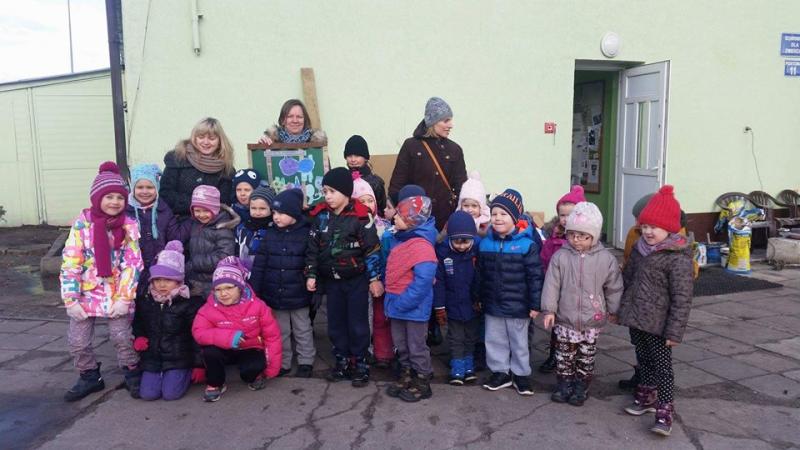 Wspomnienie ferii w Przedszkolu Miejskim Integracyjnym nr 8 Wyjazd do schroniska