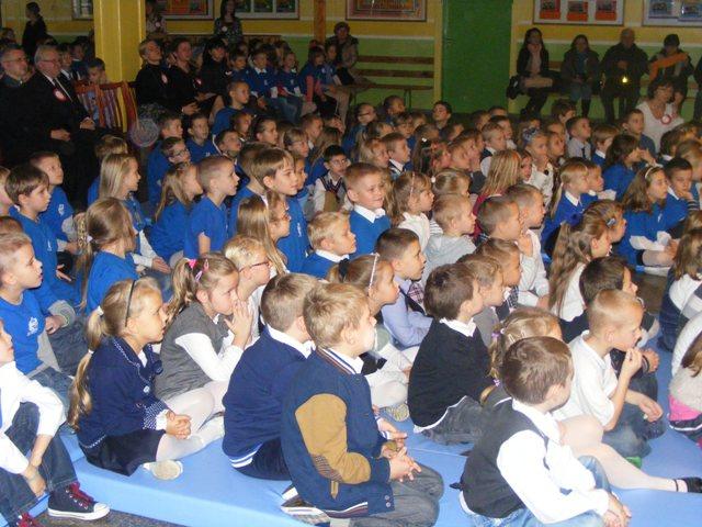 Święto Niepodległości w  Szkole Podstawowej z Oddziałami Integracyjnymi nr 10 im. Polonii w Słupsku