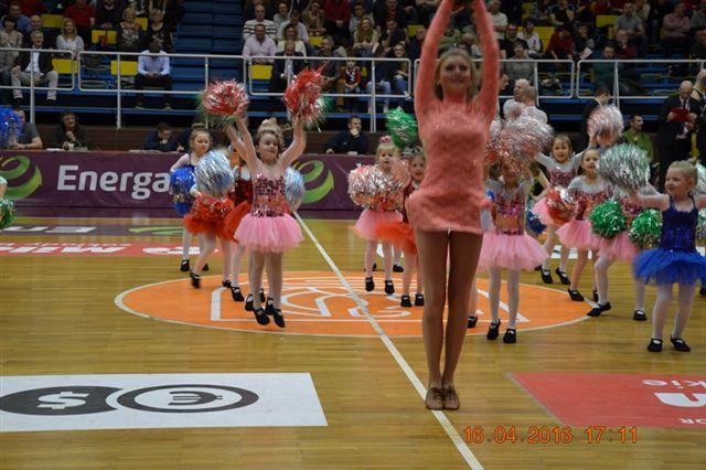 CHEERLEADERS NIEZAPOMINAJKA Z PM 12 ,,Niezapominajka” NA MECZU ENERGA CZARNI SŁUPSK