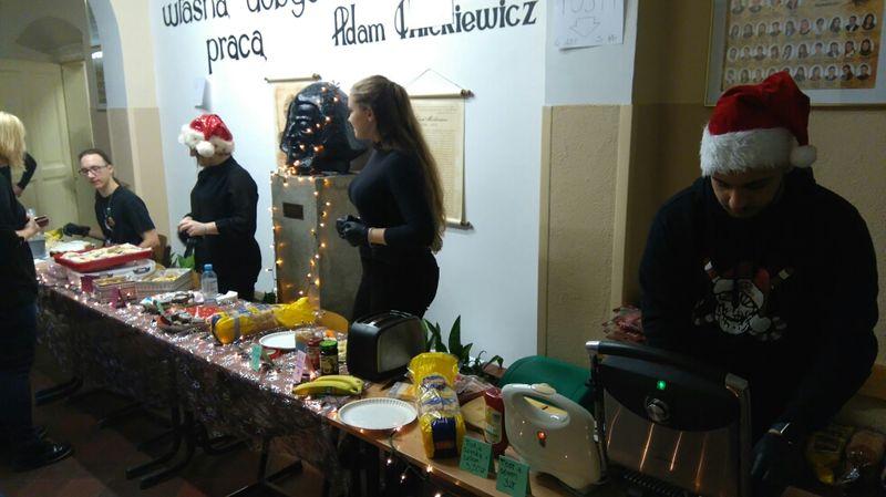 Kiermasz przedświąteczny II a