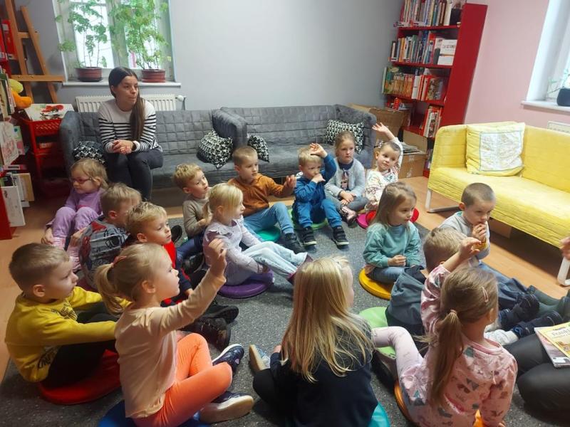 GRUPA II - Wizyta w Bibliotece Miejskiej