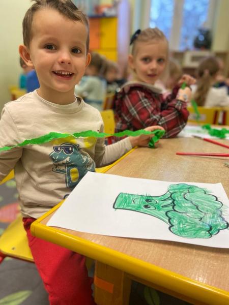 GRUPA II - Dzień Brokuła - Realizacja projektu edukacyjnego "Witaminki"