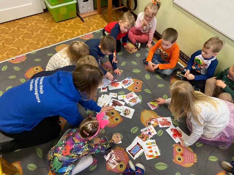 GRUPA II - Spotkanie z pracownikiem Powiatowej Stacji Sanitarno - Epidemiologicznej
