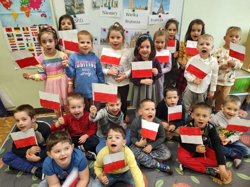 DZIEŃ FLAGI w grupie III
