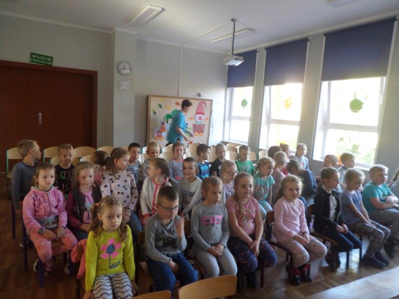 SPOTKANIE Z JESIENIĄ – KONKURS PLASTYCZNY