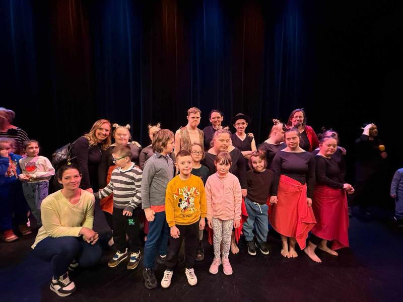 Międzynarodowy Dzień Teatru z "Teatrem Osobliwym"