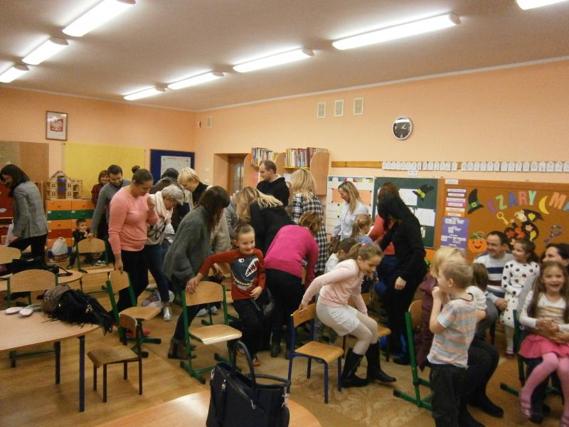 Andrzejki u ,,Stokrotek''