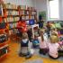 ,,Stokrotki''z wizytą w bibliotece (galeria: 12)