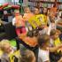 ,,Słoneczka''w bibliotece (galeria: 12)