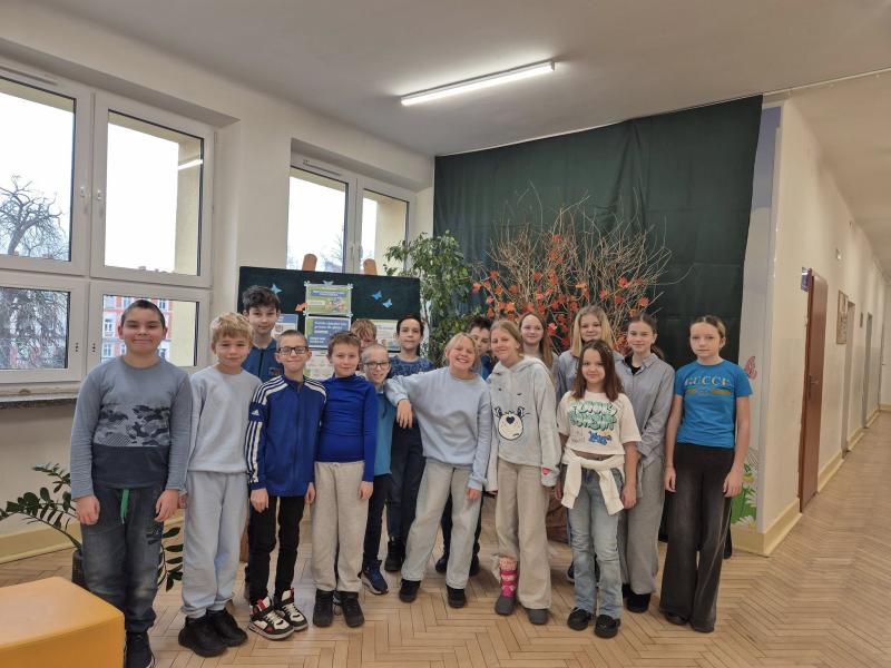 W tym roku szkolnym, jak co roku, włączyliśmy się w akcję UNICEF-u, realizując projekt: „Mój dzień. Moje prawa”. Wspólnie świętowaliśmy Międzynarodowy Dzień Praw Dziecka 2025.