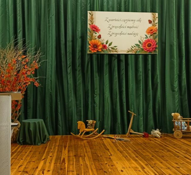 Podczas części oficjalnej uroczystości mieliśmy zaszczyt gościć przedstawicieli władz i instytucji miejskich oraz słupskich szkół