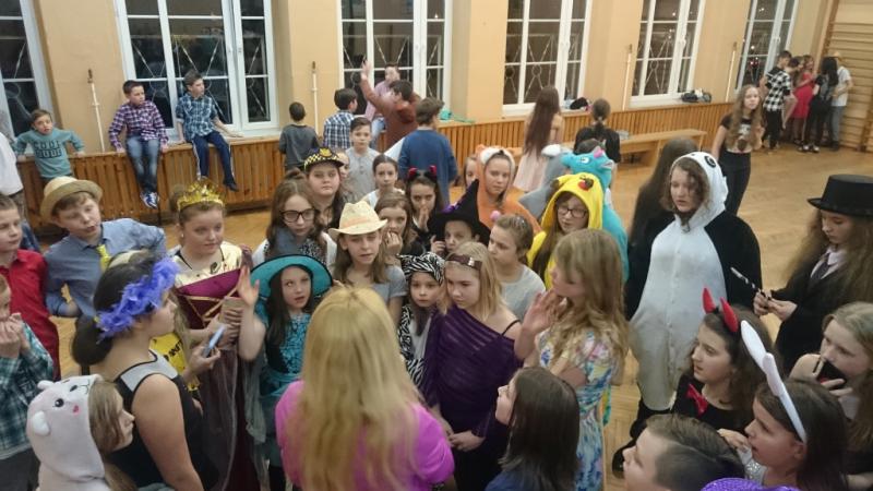 Szkolna dyskoteka