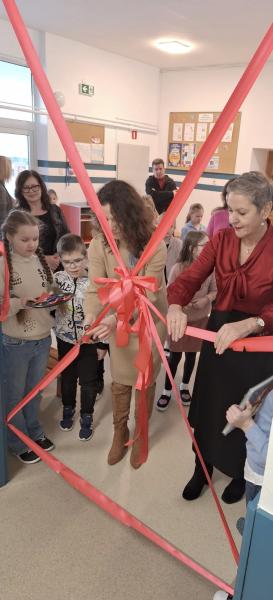 UROCZYSTE OTWARCIE ODREMONTOWANEGO BUDYNKU DLA KLAS I-III