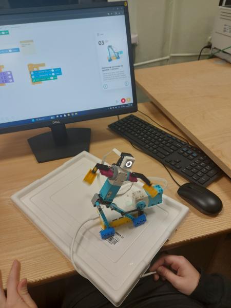 ROBOTYKA W KLASIE SIÓDMEJ
