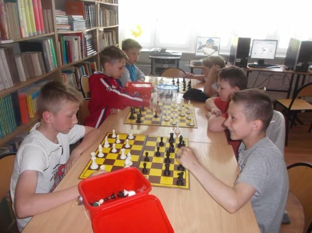 Turniej gier planszowych w SP-6 - Warcaby 2016!