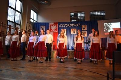 Niepokonana – historia niepodległości w pieśni i piosence
