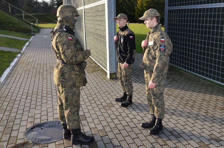 FOTORELACJA ze szkolenia klas wojskowych w 7 Brygadzie Obrony Wybrzeża w Słupsku