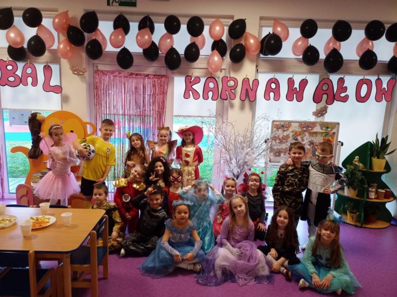 Bal Karnawałowy w grupie fioletowej